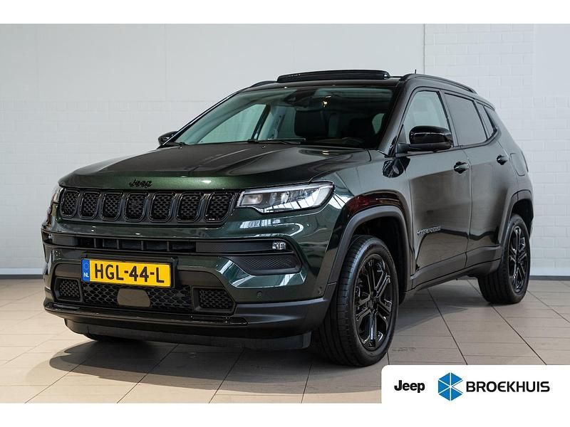 Groen Gebruikt 2025 Jeep Compass North SUV | € 37.450 - Afbeelding 1/4
