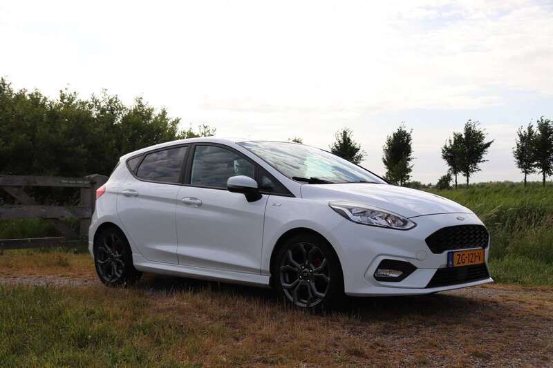 Wit Gebruikt 2019 Ford Fiesta ST-Line Hatchback | € 9.500 (Goede deal) - Afbeelding 1/4