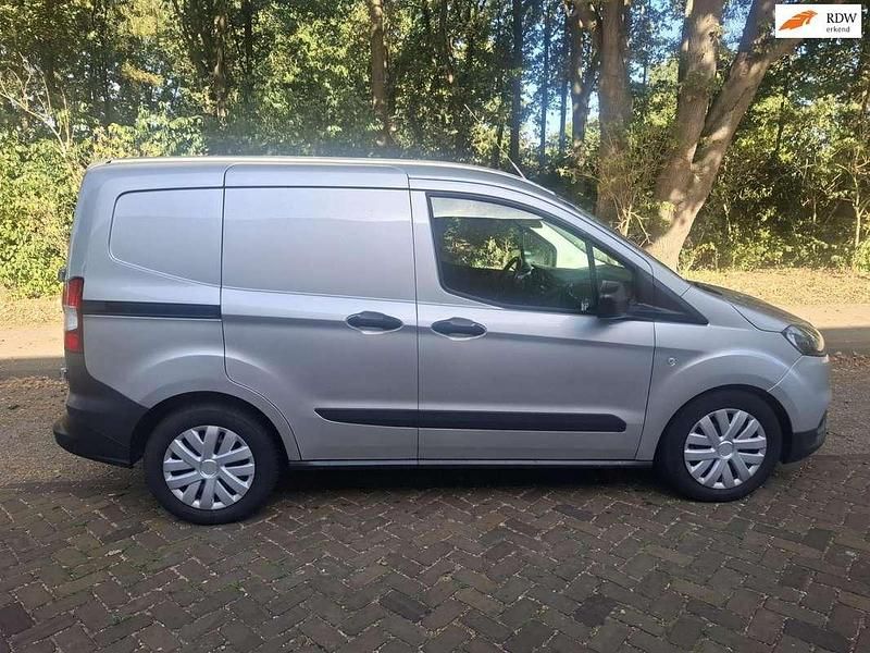 Grijs Gebruikt 2023 Ford Transit Trend Van | € 7.850 (Super prijs) - Afbeelding 1/4