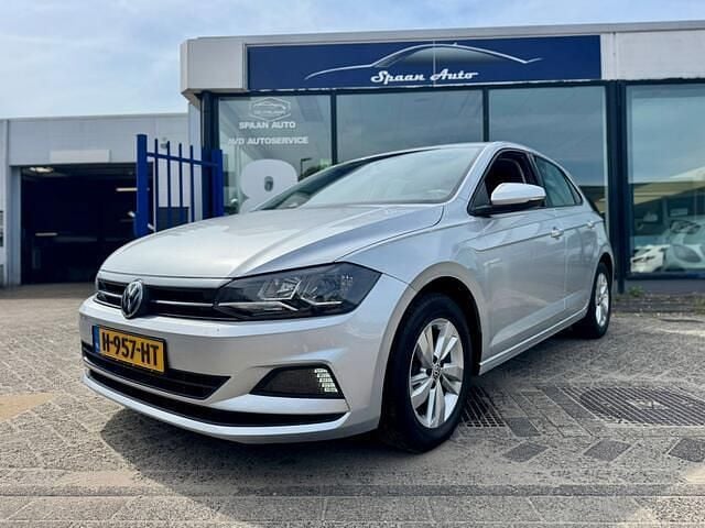 Grijs, metallic lak Gebruikt 2019 VW Polo Beats Hatchback | € 9.850 (Goede deal) - Afbeelding 1/4