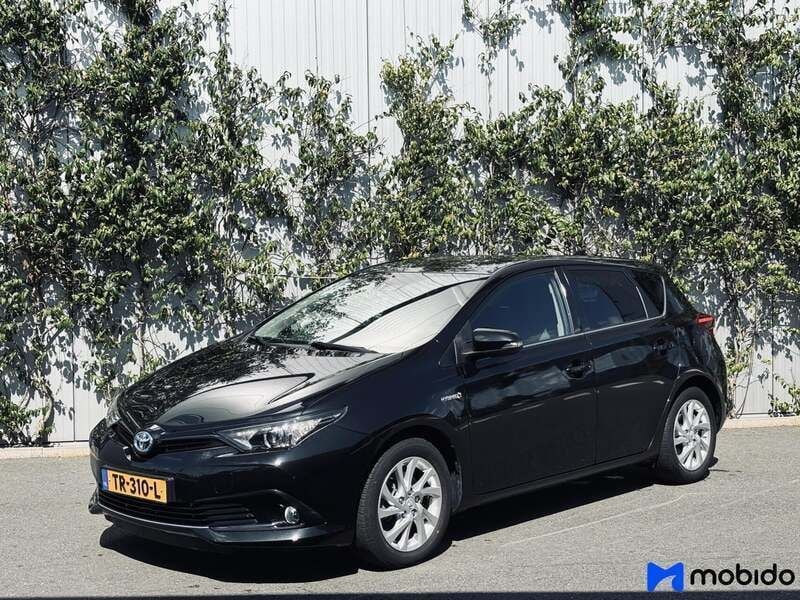 Zwart Gebruikt 2018 Toyota Auris Hatchback | € 16.390 (Eerlijke prijs) - Afbeelding 1/4
