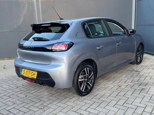 Occasion Peugeot 208 Active 101 PK (74 kW) 2023 Grijs Hatchback