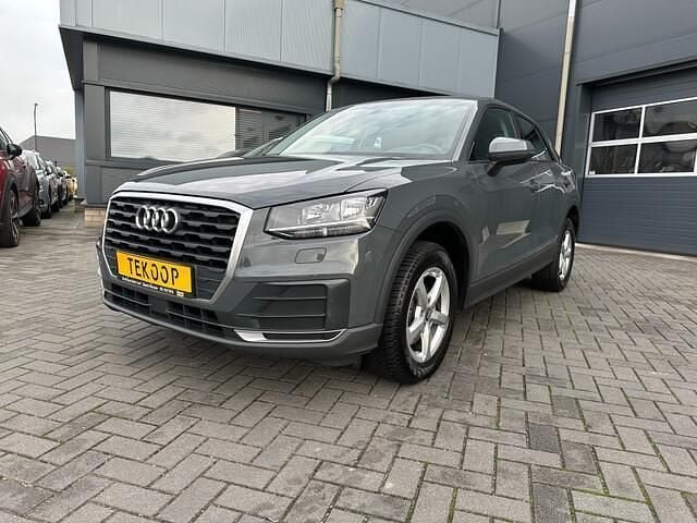 Grijs Gebruikt 2018 Audi Q2 Design SUV | € 18.950 (Goede deal) - Afbeelding 1/4