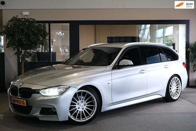Grijs Gebruikt 2015 BMW 316 Executive Stationwagen | € 8.950 (Super prijs) - Afbeelding 1/4