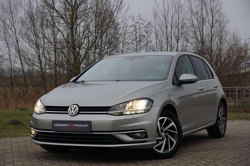 Occasion VW Golf VII Highline 110 PK (80 kW) 2018 Grijs (metallic) Hatchback