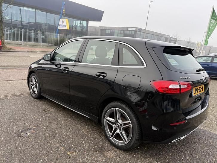 Occasion Mercedes B250e AMG 161 PK (118 kW) 2022 Zwart (metallic) MPV