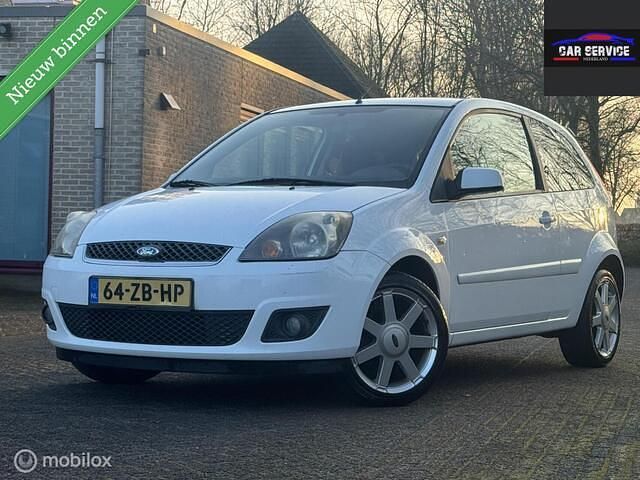 Wit Occasion 2007 Ford Fiesta Cool & Sound Edition Hatchback | € 1.899 (Iets duurder) - Afbeelding 1/4