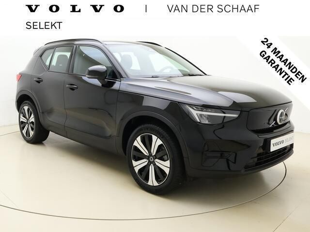 Zwart Gebruikt 2022 Volvo XC40 Core SUV | € 25.800 (Super prijs) - Afbeelding 1/4