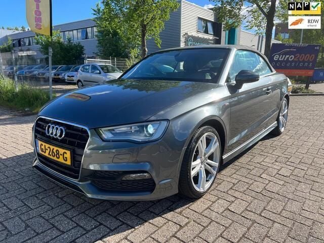 Grijs, metallic lak Gebruikt 2015 Audi A3 Cabriolet Ambition Cabriolet | € 13.450 - Afbeelding 1/4