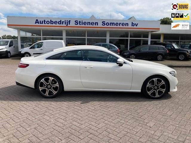 Wit Gebruikt 2019 Mercedes E220 Premium Coupé | € 39.950 (Eerlijke prijs) - Afbeelding 1/4