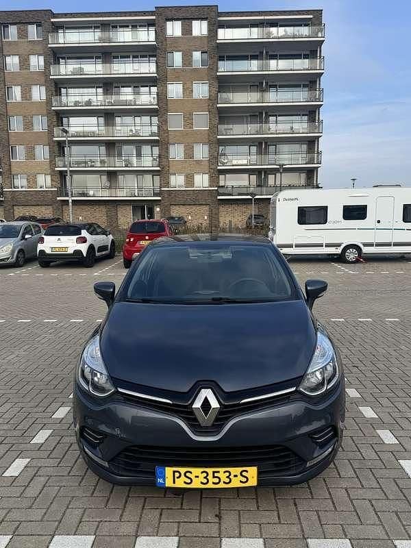 Grijs Gebruikt 2017 Renault Clio IV Zen Hatchback | € 8.550 (Goede deal) - Afbeelding 1/4