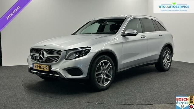 Grijs Gebruikt 2017 Mercedes GLC250 Premium Plus SUV | € 27.500 (Goede deal) - Afbeelding 1/4