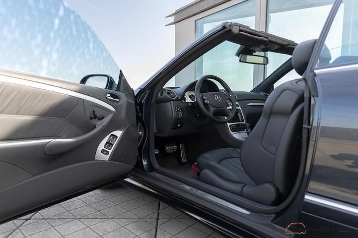 Occasion Mercedes CLK55 AMG AMG 367 PK (269 kW) 2004 Zwart, metallic lak Cabriolet