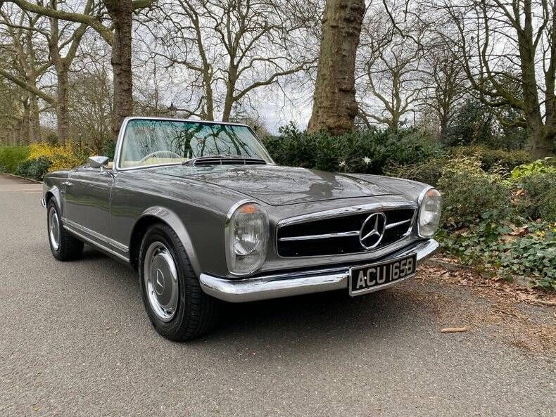 Grijs Gebruikt 1964 Mercedes 280 Cabriolet | € 168.840 - Afbeelding 1/4