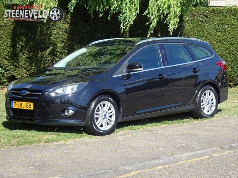 Zwart Gebruikt 2013 Ford Focus Titanium Stationwagen | € 8.950 (Duur) - Afbeelding 1/4