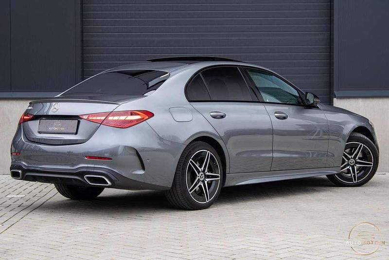 Occasion Mercedes C300e AMG line 313 PK (230 kW) 2022 Grijs Sedan