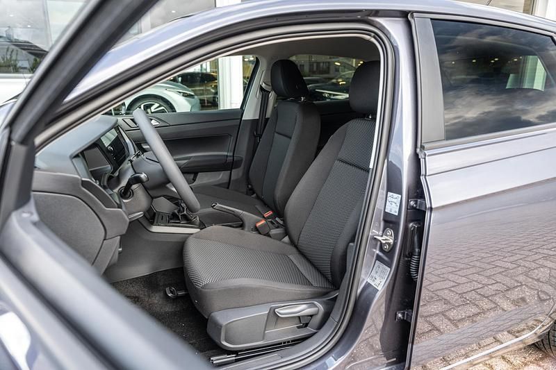 Nieuw VW Polo Edition 95 PK (69 kW) 2025 Grijs Hatchback