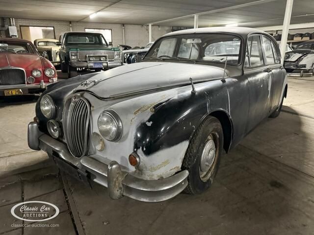 Grijs Gebruikt 1966 Jaguar MK II Sedan | € 6.000 - Afbeelding 1/4