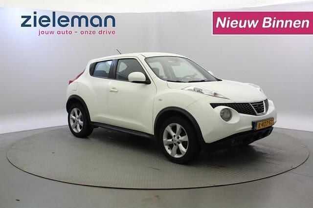Wit, metallic lak Gebruikt 2013 Nissan Juke SUV | € 7.345 (Goede deal) - Afbeelding 1/4