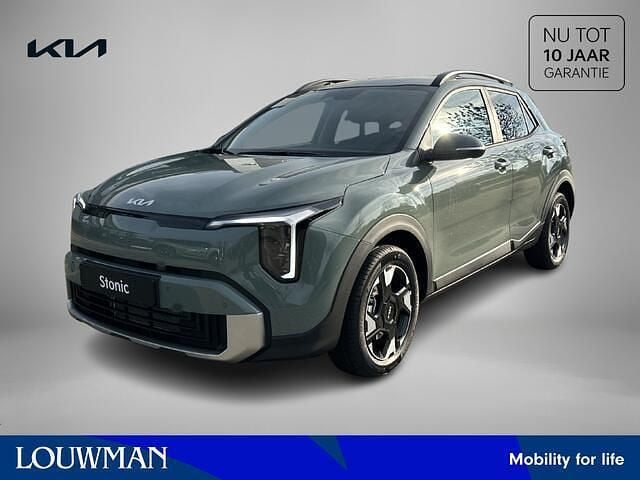 Nieuw Kia Stonic 116 PK (85 kW) 2026 Groen metallic SUV
