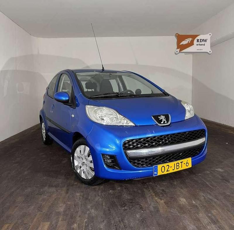 Blauw Gebruikt 2009 Peugeot 107 Hatchback | € 2.845 (Eerlijke prijs) - Afbeelding 1/4