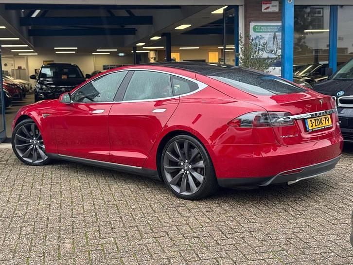 Occasion Tesla Model S 278 kW (378 PK) 2014 Rood (metallic) Hatchback