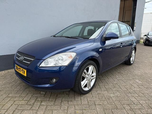Blauw Gebruikt 2007 Kia Ceed Hatchback | € 4.450 (Eerlijke prijs) - Afbeelding 1/4