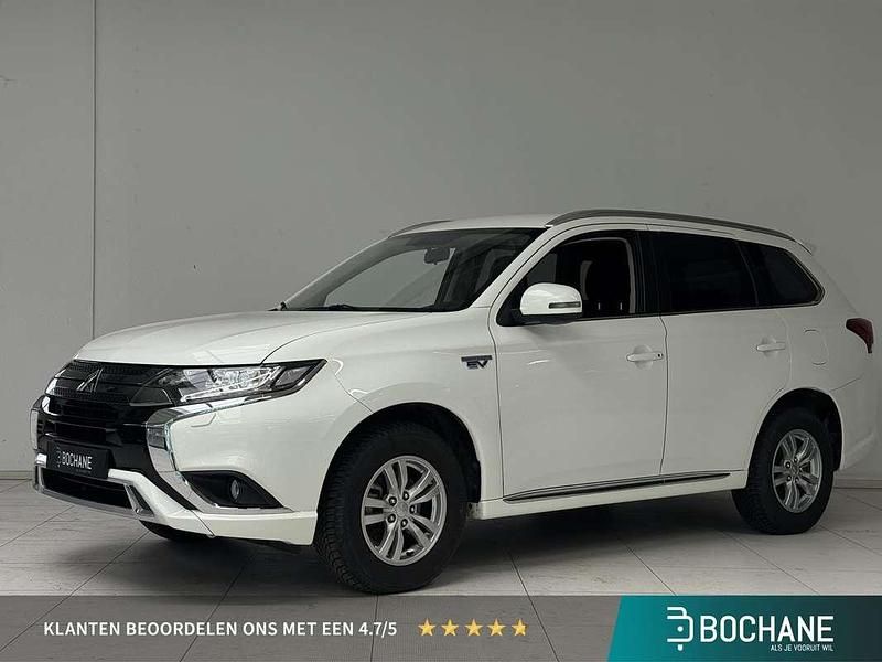Polar white Gebruikt 2020 Mitsubishi Outlander P-HEV SUV | € 19.900 (Super prijs) - Afbeelding 1/4