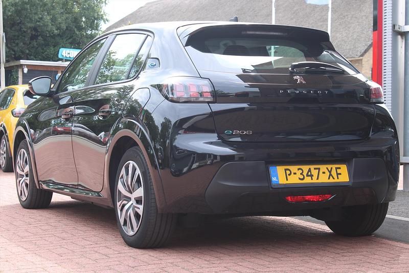 Occasion Peugeot e-208 Active 2022 Zwart Hatchback