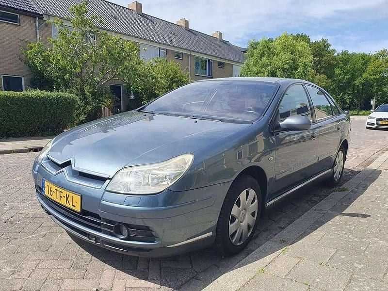 Grijs Gebruikt 2006 Citroën C5 Hatchback | € 1.250 (Eerlijke prijs) - Afbeelding 1/4