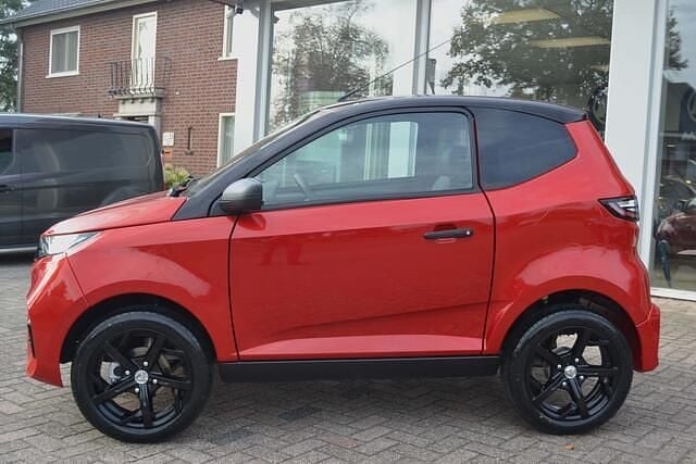 Nieuw Aixam City Sport 2025 Rood Hatchback
