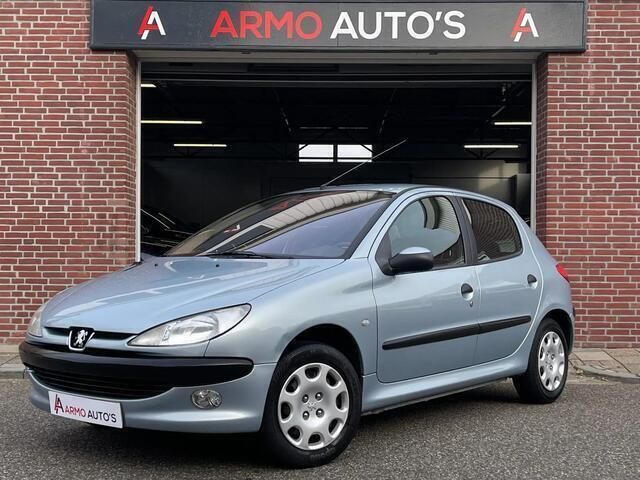 Grijs Gebruikt 2001 Peugeot 206 Hatchback | € 2.250 (Duur) - Afbeelding 1/4