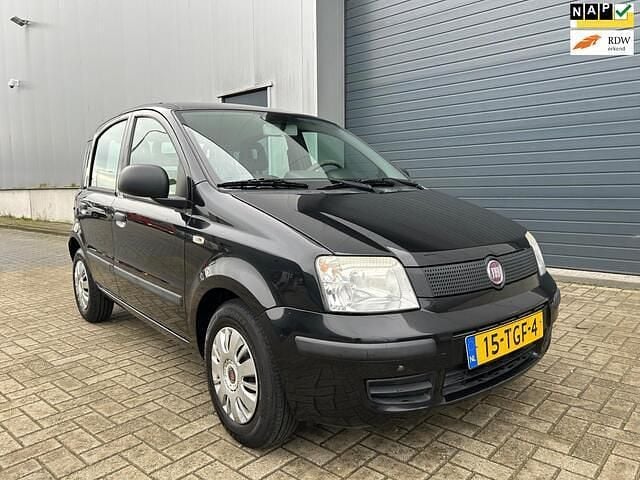 Zwart (metallic) Gebruikt 2012 Fiat Panda Active Hatchback | € 2.599 (Goede deal) - Afbeelding 1/4