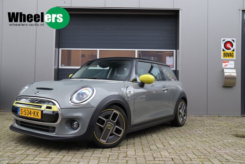 Grijs Gebruikt 2020 Mini Cooper SE Hatchback | € 22.500 (Iets duurder) - Afbeelding 1/4