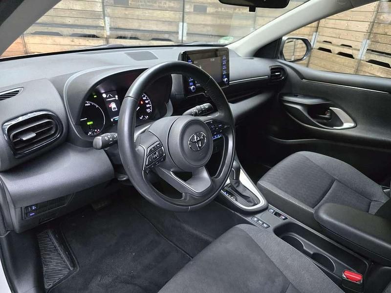 Occasion Toyota Yaris Hybrid Active 92 PK (67 kW) 2022 Wit Hatchback