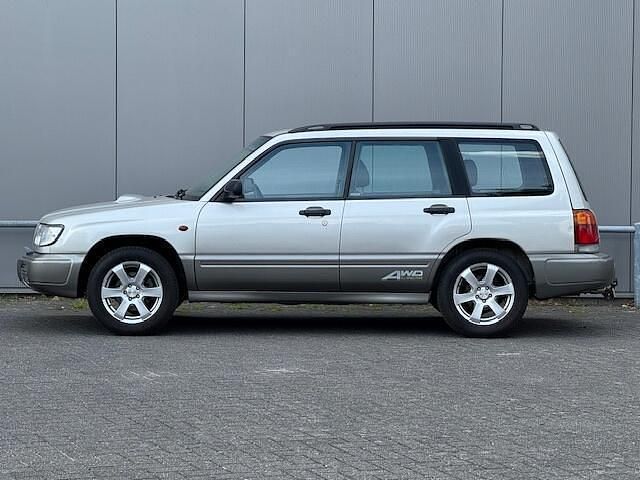 Grijs Gebruikt 1999 Subaru Forester SUV | € 5.750 (Duur) - Afbeelding 1/4