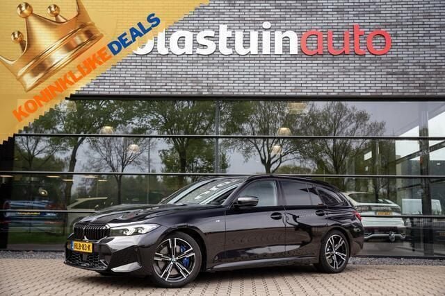 Zwart Gebruikt 2024 BMW 330 M Sport Stationwagen | € 45.950 (Eerlijke prijs) - Afbeelding 1/4