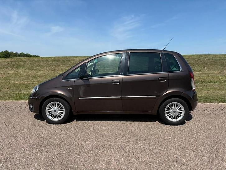 Occasion Lancia Musa Gold 95 PK (69 kW) 2012 Bruin MPV