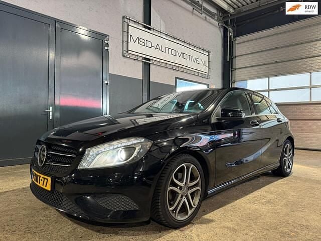 Zwart Gebruikt 2014 Mercedes A180 Edition Hatchback | € 6.949 (Eerlijke prijs) - Afbeelding 1/4