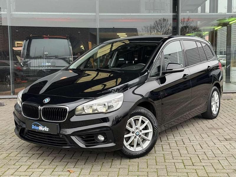 Zwart Gebruikt 2016 BMW 218 Gran Tourer Executive MPV | € 12.949 (Goede deal) - Afbeelding 1/4