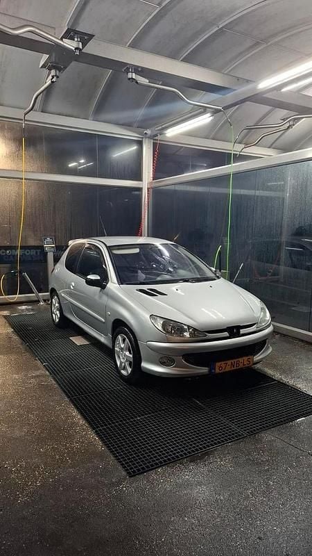 Occasion Peugeot 206 108 PK (79 kW) 2003