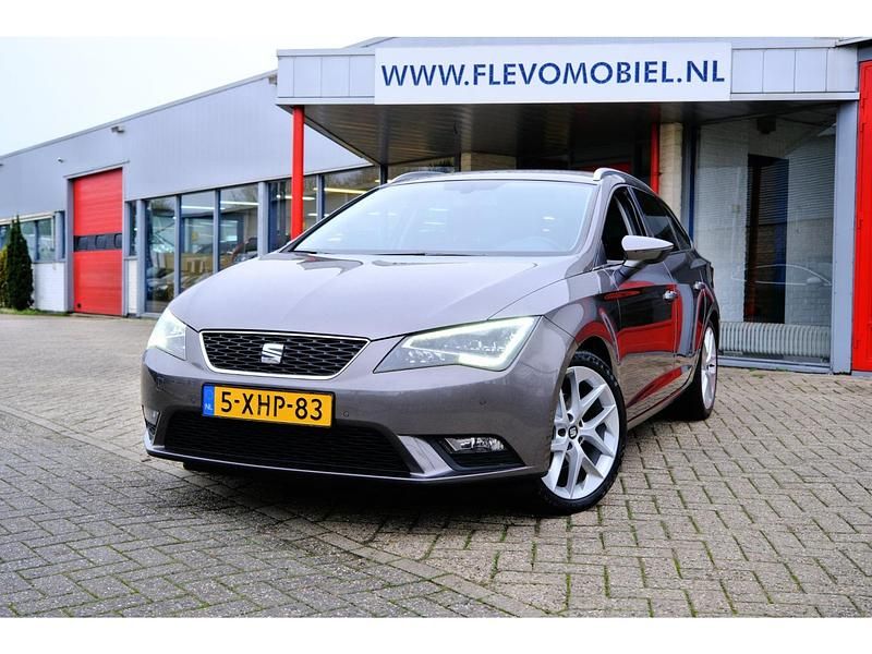 Grijs Gebruikt 2014 Seat Leon Business Stationwagen | € 9.450 (Eerlijke prijs) - Afbeelding 1/4