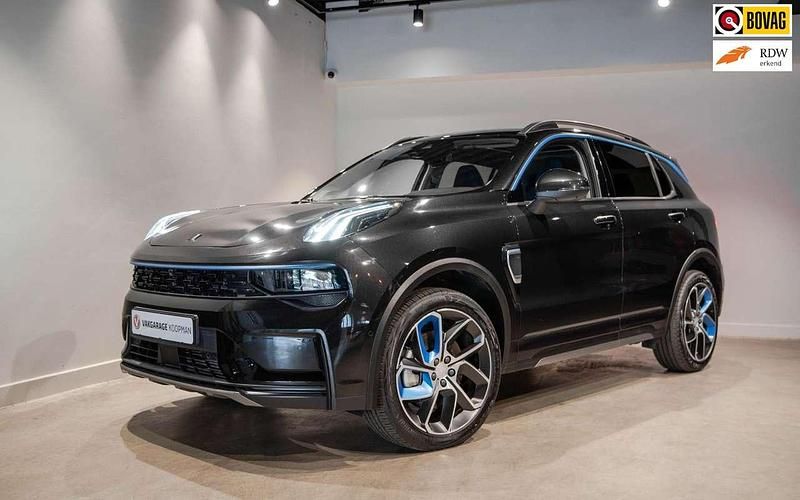 Zwart Gebruikt 2022 Lynk & Co 01 SUV | € 24.495 (Eerlijke prijs) - Afbeelding 1/4