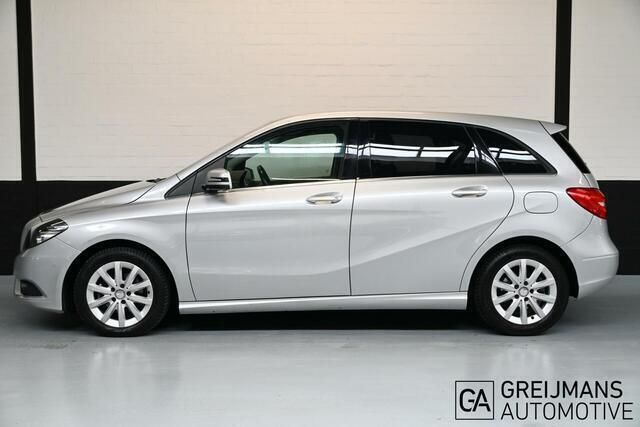 Occasion Mercedes B180 Ambition 123 PK (90 kW) 2014 Grijs, metallic lak MPV
