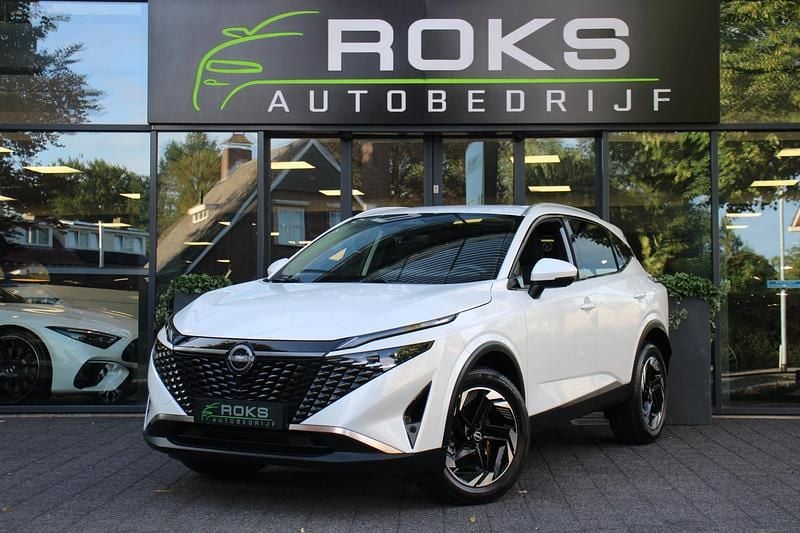 Wit Gebruikt 2024 Nissan Qashqai N-Connecta SUV | € 33.950 (Eerlijke prijs) - Afbeelding 1/4