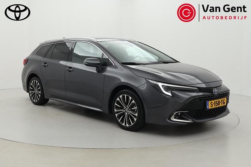Grijs Gebruikt 2023 Toyota Corolla Edition Stationwagen | € 29.999 (Eerlijke prijs) - Afbeelding 1/4