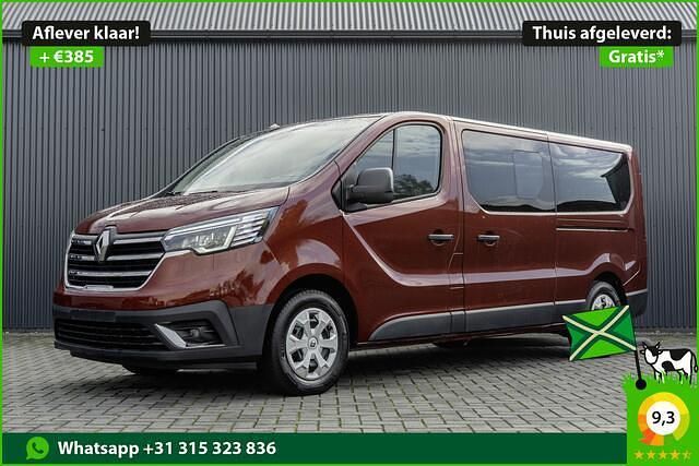 Rood Gebruikt 2023 Renault Trafic MPV | € 26.950 (Eerlijke prijs) - Afbeelding 1/4