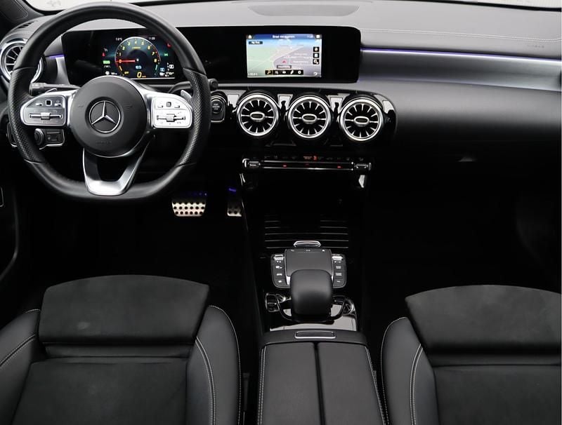 Occasion Mercedes A250 AMG line 2023 Zwart Sedan