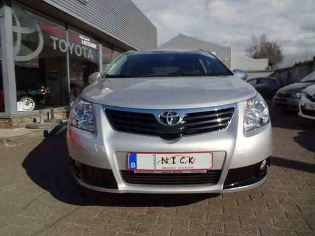 Zilver Gebruikt 2011 Toyota Avensis Sol Stationwagen | € 9.980 (Eerlijke prijs) - Afbeelding 1/4