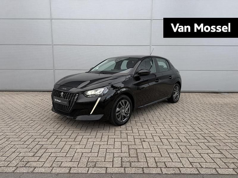 Zwart Gebruikt 2022 Peugeot 208 Active Hatchback | € 15.440 (Eerlijke prijs) - Afbeelding 1/3